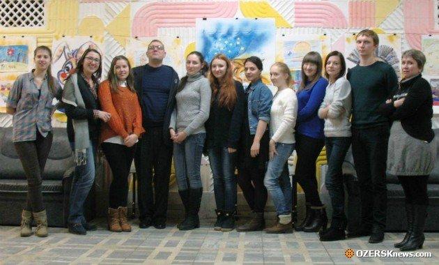 Фото Глава студии карикатуры в Озерске провел мастер-класс для студентов