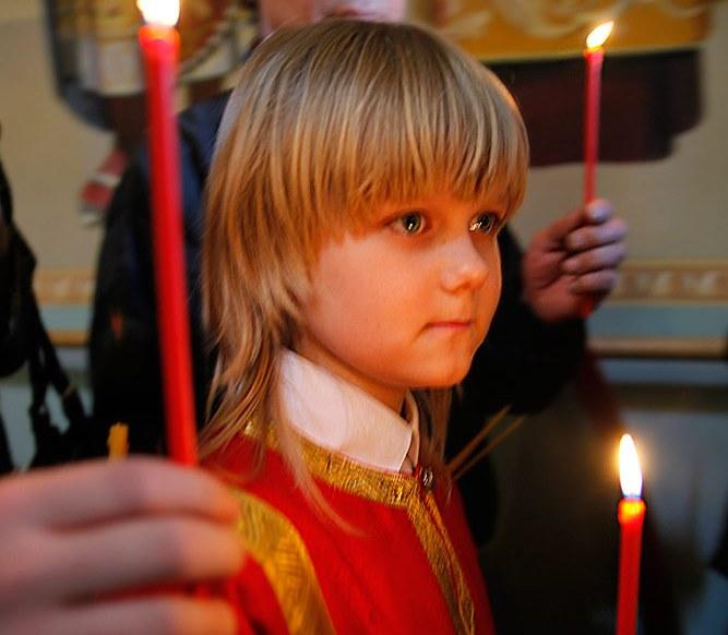 Фото В Нязепетровске освятили единственный детский дом и крестили воспитанников