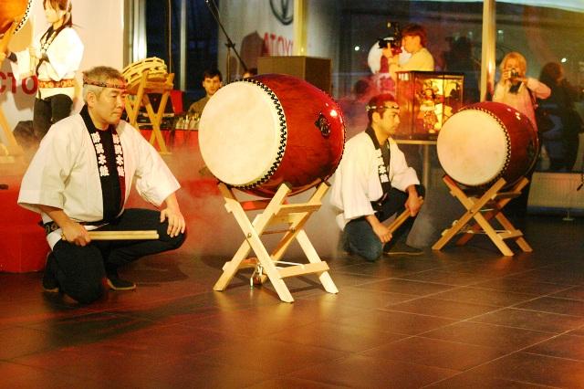 Фото Шоу японских барабанщиков в Челябинске