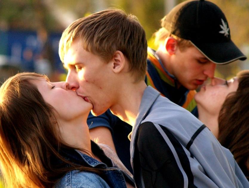 Фото Сегодня – Всемирный день поцелуев