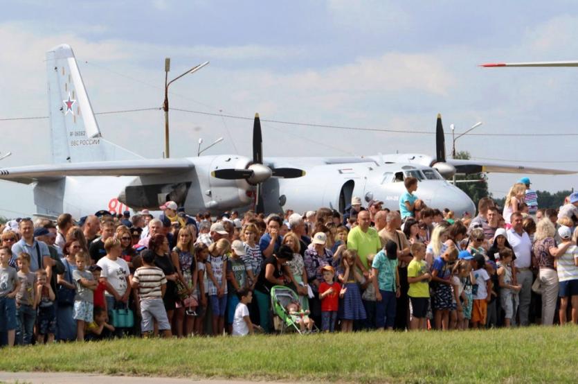 Фото Более 35 тысяч южноуральцев посетили авиашоу в Челябинске