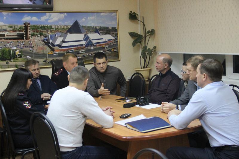 Фото В Челябинске состоялось первое заседание Общественного совета при МВД в обновленном составе