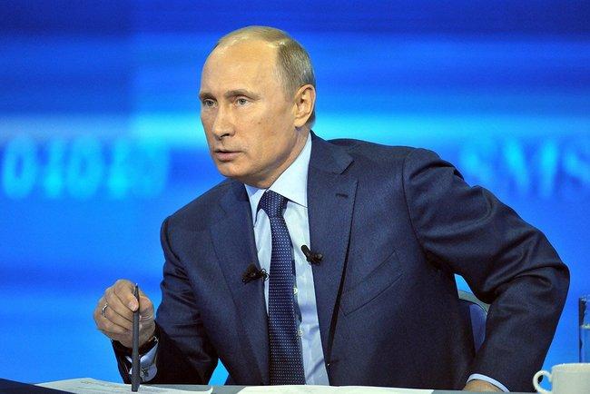 Фото Владимир Путин пообещал, что банковские проблемы в Крыму будут урегулированы в течение месяца