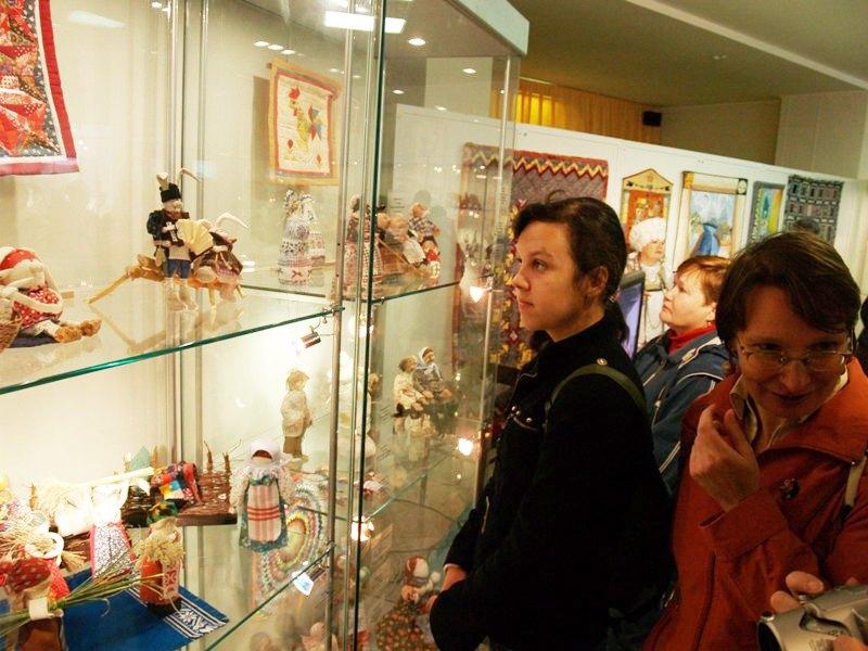 Фото «Радуга ремесел» открывается в Челябинском областном краеведческом музее