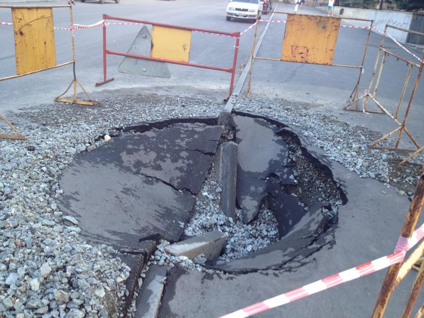 Фото Нижегородцы будут ремонтировать челябинские дороги круглосуточно