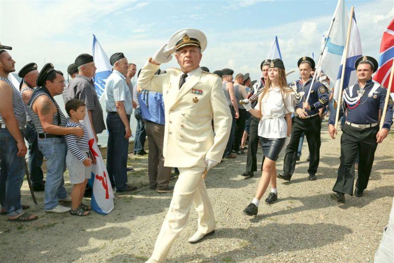 Фото ГРЦ Макеева подарил землякам яркий праздник в честь Дня ВМФ