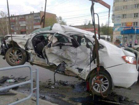 Фото Пьяный водитель дорогой иномарки устроил смертельное ДТП в Челябинске