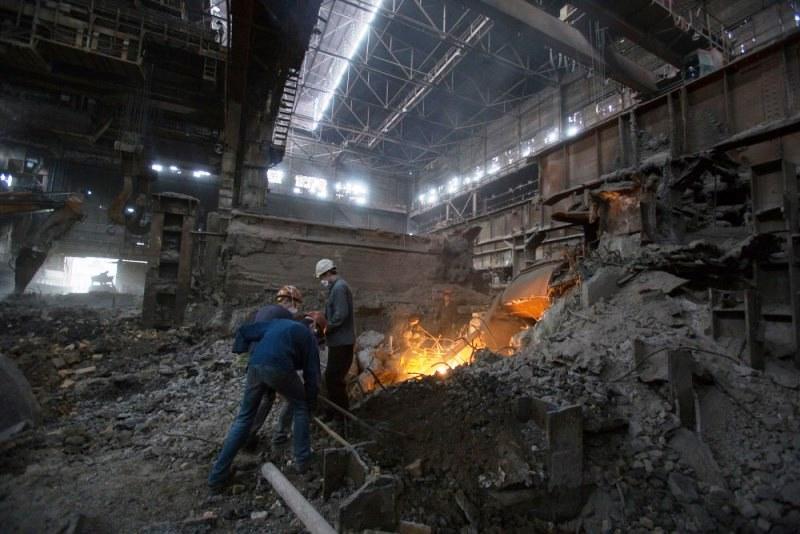 Фото Руководство ЗЭМЗ отчиталось, что завод работает без убытков – губернатор проверит это через полгода