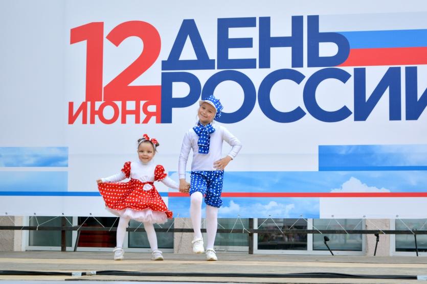 Фото В Челябинске начался прием заявок на смотр-конкурс ко Дню России