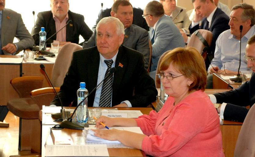 Фото Аналитики прогнозируют, что пять единороссов останутся без округа на следующих выборах в гордуму Челябинска