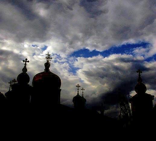 Фото В храмах Челябинска начинаются пасхальные богослужения
