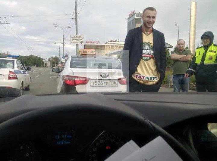 Фото Воспитанника магнитогорского «Металлурга» Ярослава Косова поймали пьяным за рулем