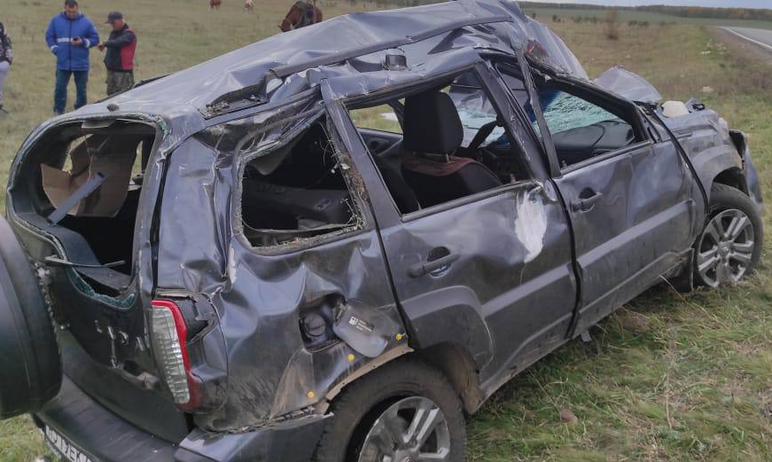 Фото В Верхнеуральском районе погиб водитель «Нивы», пассажир в больнице