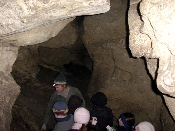 Фото Очередная группа челябинских школьников совершила путешествие в мир пещер