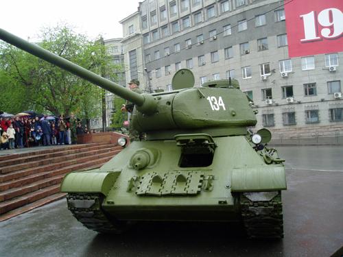 Фото ЧТЗ вновь предоставит для Парада Победы боевой танк