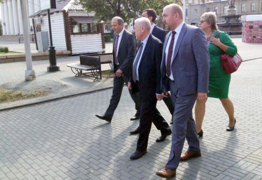 Фото Глава Челябинска прогулялся по Кировке и сделал замечания по эстетичному виду улицы
