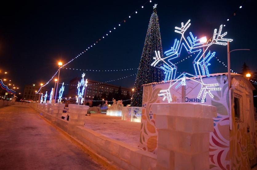Фото Ледовые городки Челябинска готовы к Новому году