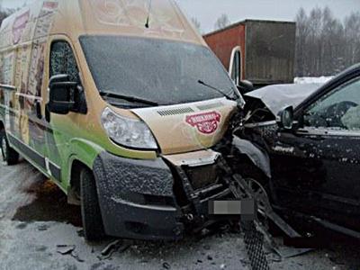Фото Челябинский автомобилист устроил лобовую аварию в Башкирии: есть пострадавшие