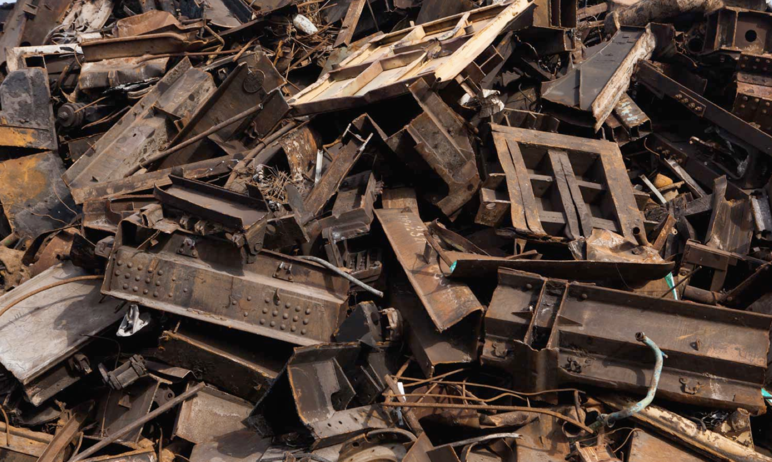 Фото Житель Кунашака на себе унес пять тонн металлолома