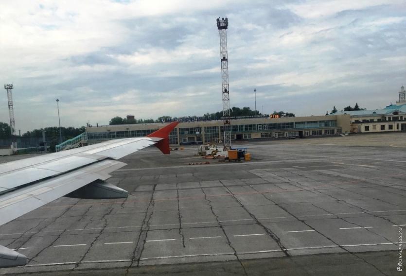 Фото Из-за плохого самочувствия пассажира в Челябинске экстренно сел самолет