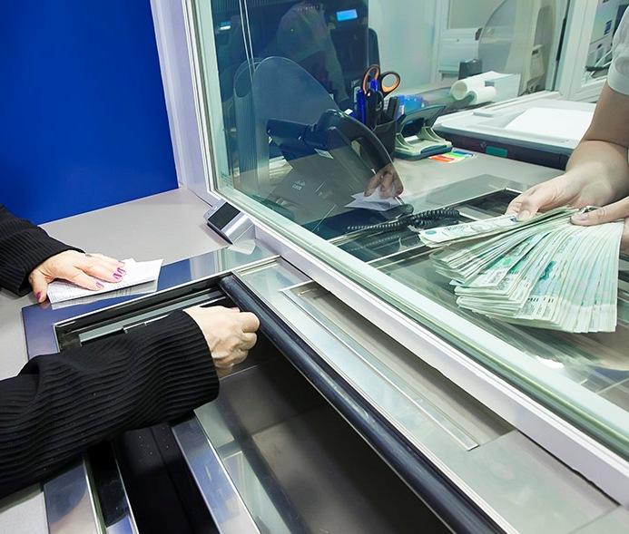 Фото В банке «Снежинский» снижены тарифы на денежные переводы CONTACT в Великобританию