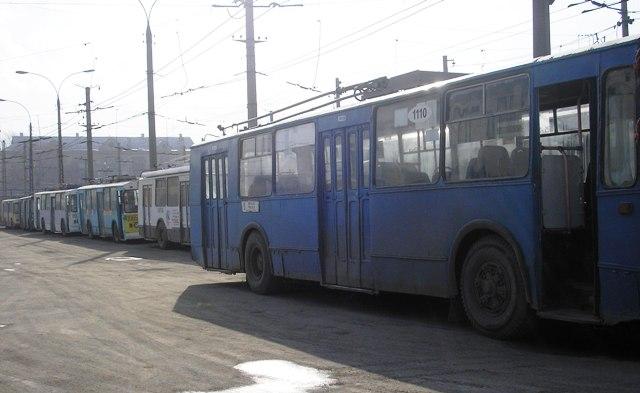 Фото Закрытие движения троллейбусов на северо-западе Челябинска продлено