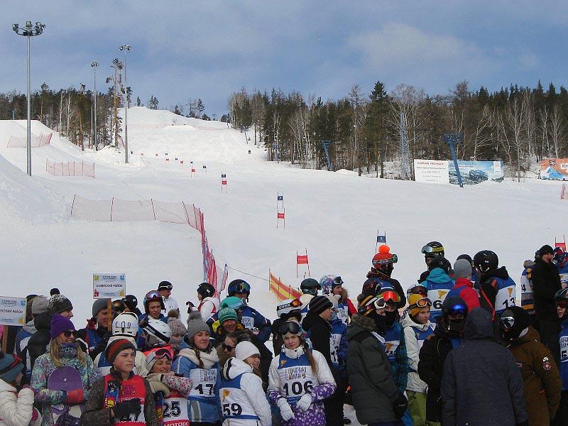 Фото Кубок главы Челябинска по горным лыжам выиграли школьники Курчатовского района