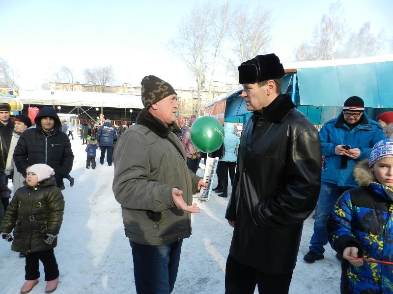 Фото Андрей Барышев поздравил челябинцев с праздником Масленицы
