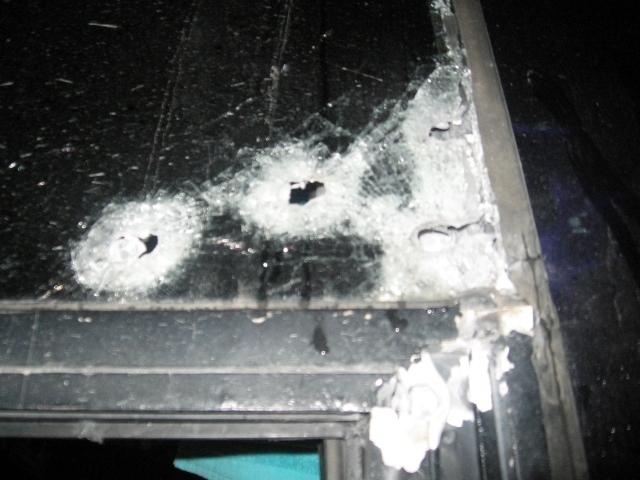 Фото Под Екатеринбургом неизвестные открыли огонь по рейсовому автобусу: ранен один человек