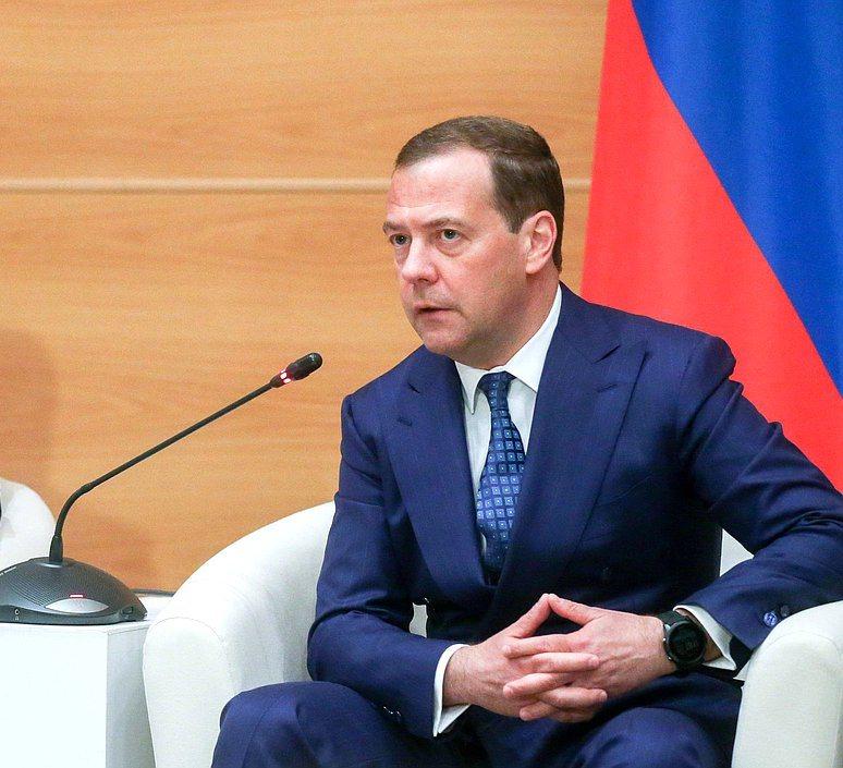Фото Дмитрий Медведев озвучил предложения по кандидатам на должности вице-премьеров