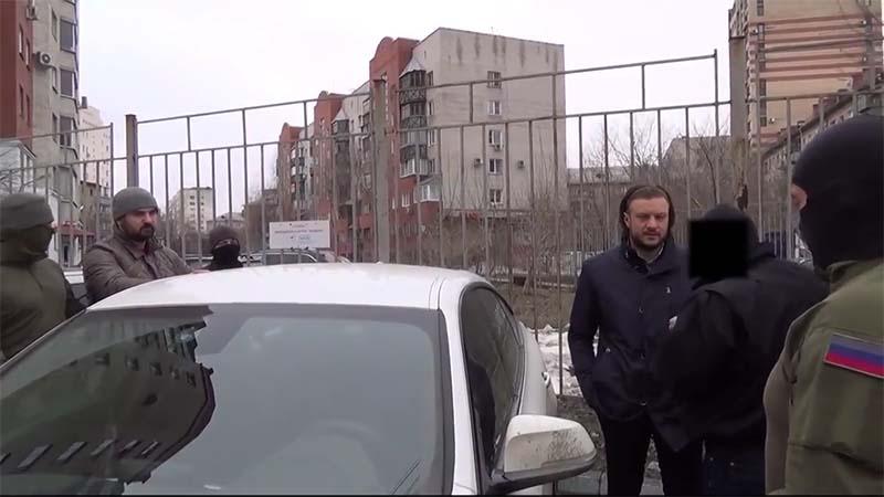 Фото Силовики опубликовали видео задержания бывшего вице-губернатора Челябинской области Николая Сандакова