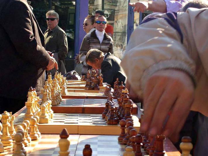 Фото В детских домах Челябинской области пройдет шахматный всеобуч