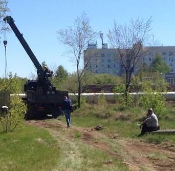 Фото В сквере на Захаренко в Челябинске вновь рубят деревья