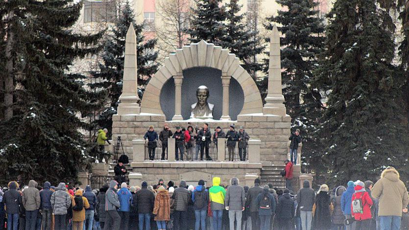 Фото В Челябинске сторонники Навального провели собрание по его выдвижению