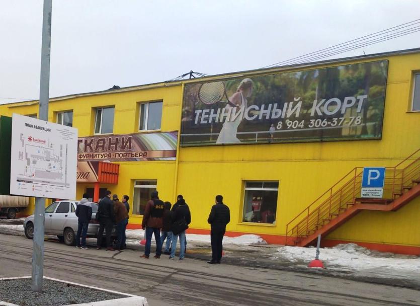 Фото В Челябинске сотрудники ФСБ задержали полицейских при получении взятки