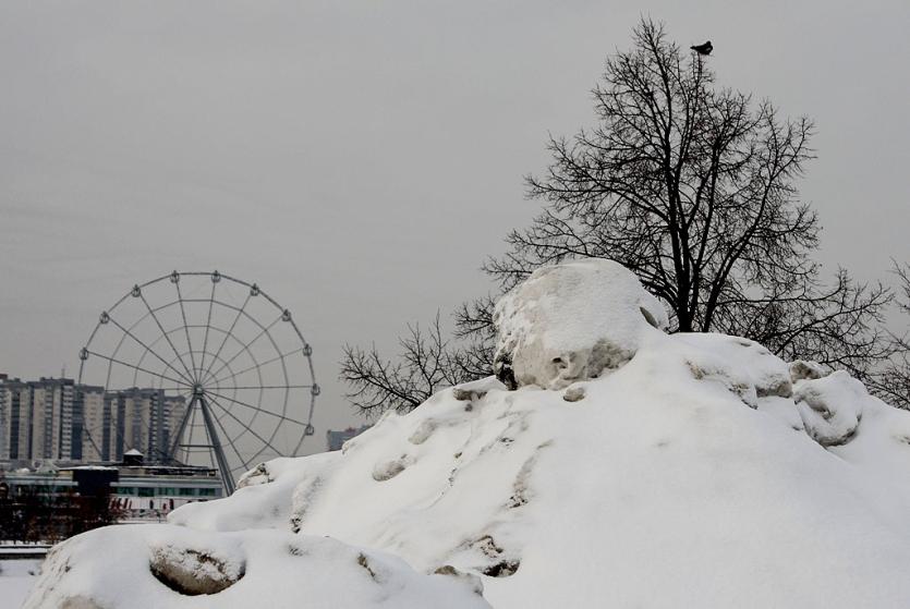 Фото Челябинских бизнесменов оштрафуют за складирование снега в неположенные места