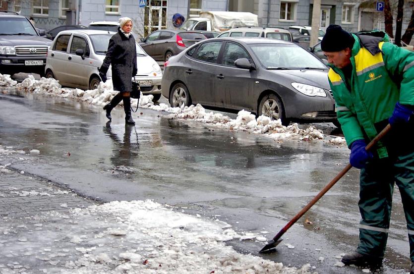 Фото Тефтелев пообещал проконтролировать уборку улиц: «Я же тоже живу в Челябинске»