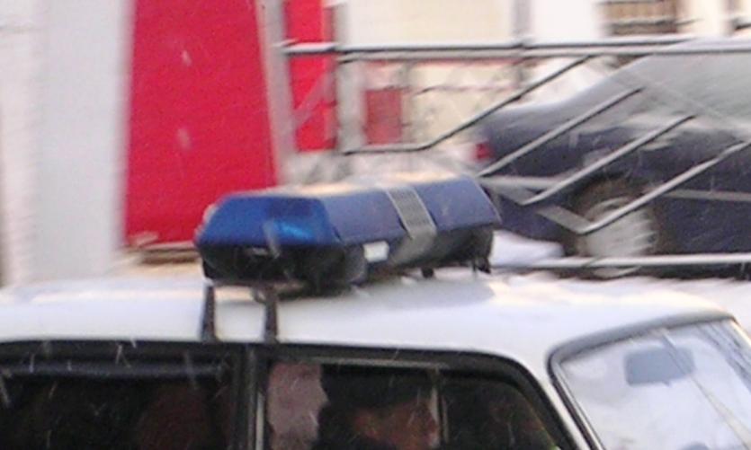 Фото Саткинский полицейский спас водителя от отравления угарным газом