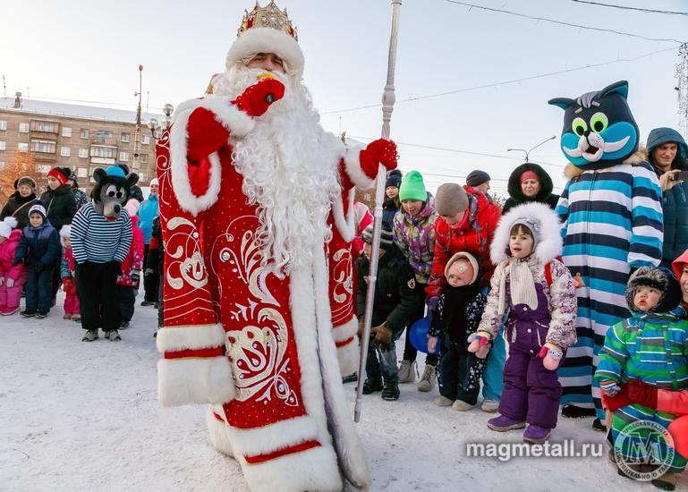Фото Благотворительный фонд «Металлург» дарит новогодние чудеса жителям Магнитогорска