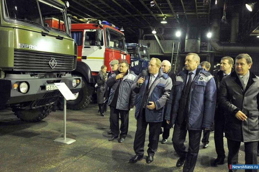 Фото Московский гость высоко оценил готовность автозавода «Урал» к выпуску военных грузовиков нового поколения