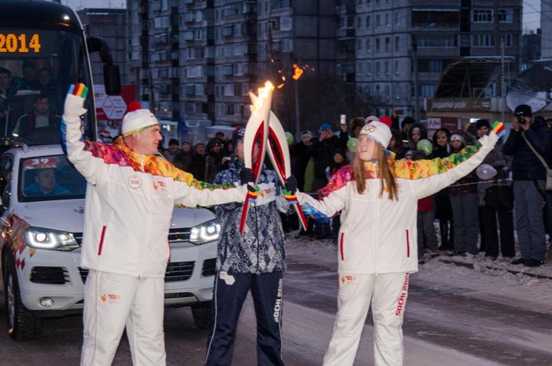 Фото Олимпийский факел получил прописку в музее Магнитогорска