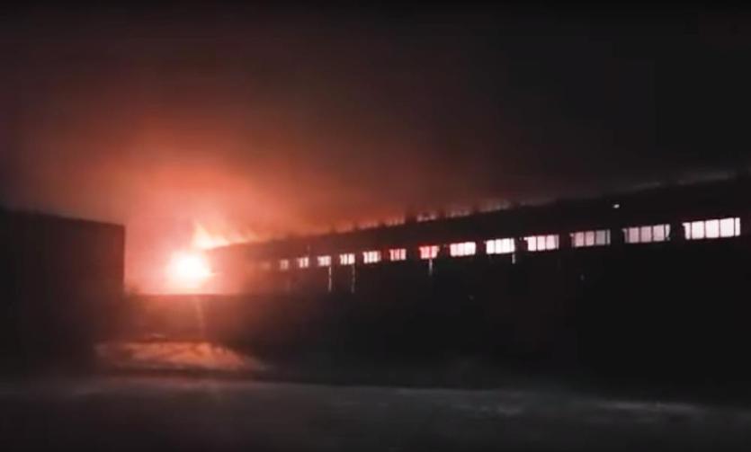 Фото Бурматов требует наказать фирму, которая сжигает вагоны в центре Челябинска 
