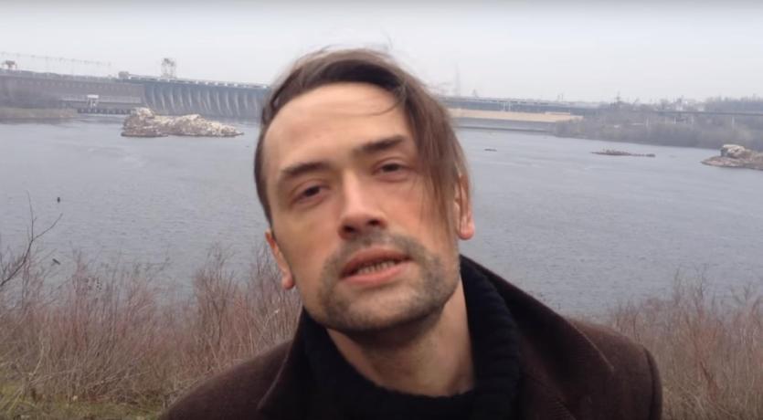 Фото Российский актер Анатолий Пашинин вновь выступил против россиян, поклонники считают это последствием употребления наркотиков