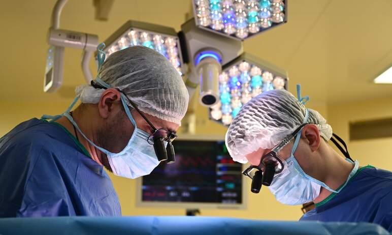 Фото «Заплатки» и «змейки» под сердцем: хирурги федерального центра в Челябинске успешно провели две редкие операции