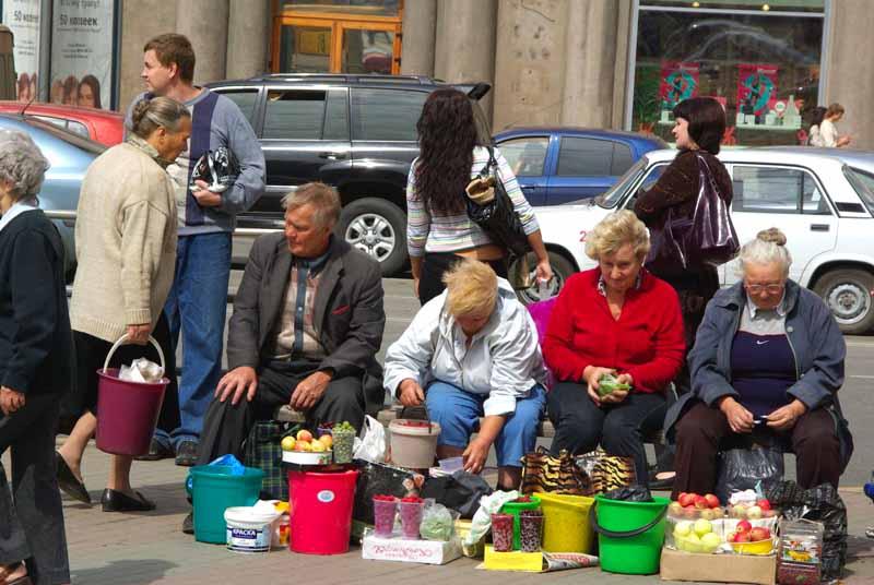 Фото Для челябинских садоводов на рынках оборудуют до пятисот бесплатных мест