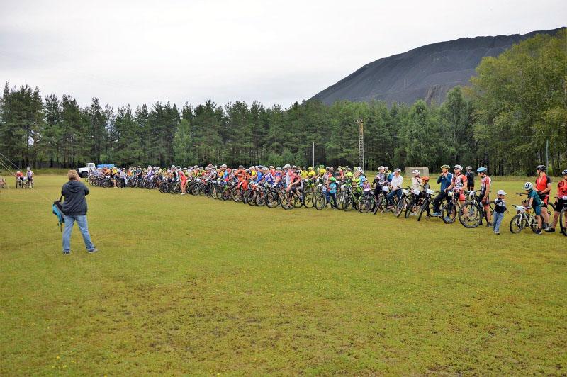 Фото «Большой камень» собрал в Верхнем Уфалее велосипедистов со всей России