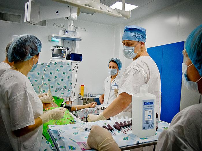 Фото Спасти жизнь до рождения: челябинские специалисты проводят уникальные операции внутриутробно