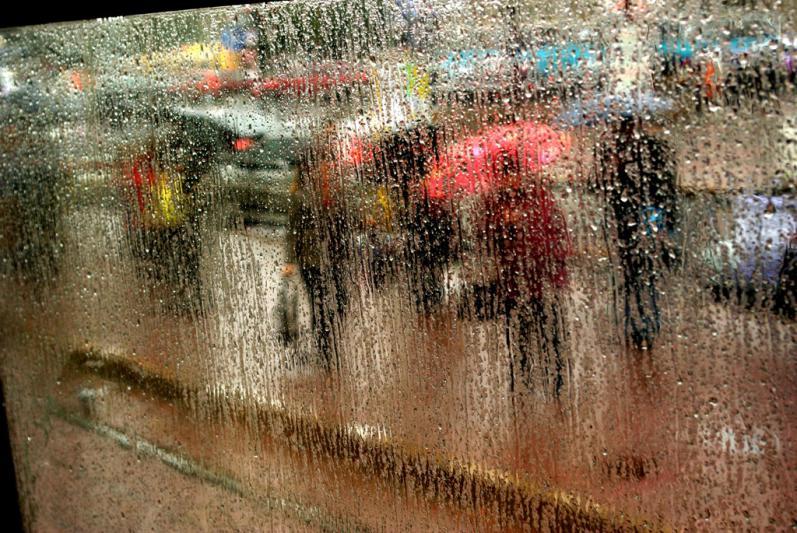Фото Южноуральцев вновь предупреждают о возможных грозах, сильных дождях, граде и порывистом ветре