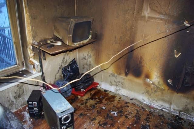 Фото В Южноуральске трое малышей устроили пожар в квартире: погибла двухлетняя девочка 