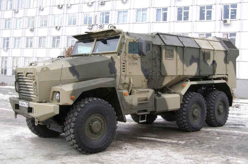 Фото Автозавод «Урал» представил потребителям новейший модульный бронеавтомобиль